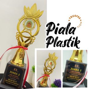 Piala Plastik